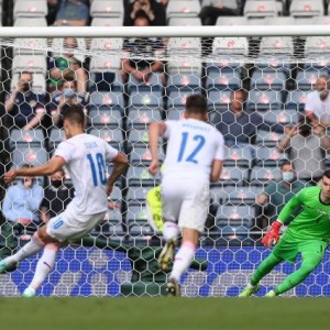 乐鱼棋牌-争议判罚+混乱部署 克罗地亚被捷克逼平命悬一线